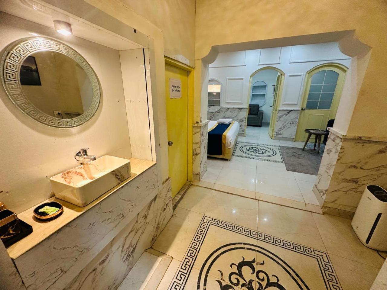 Готель Hinduja Haveli Gulab Sagar Джодхпур Екстер'єр фото